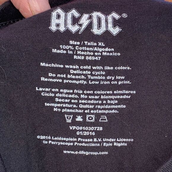 Mens size XL black “Back in Black” AC/DC tee - Picture 6 of 7